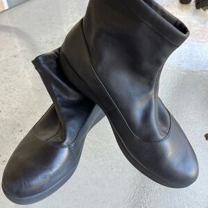 Fitflop Women's Black Ankle Booties